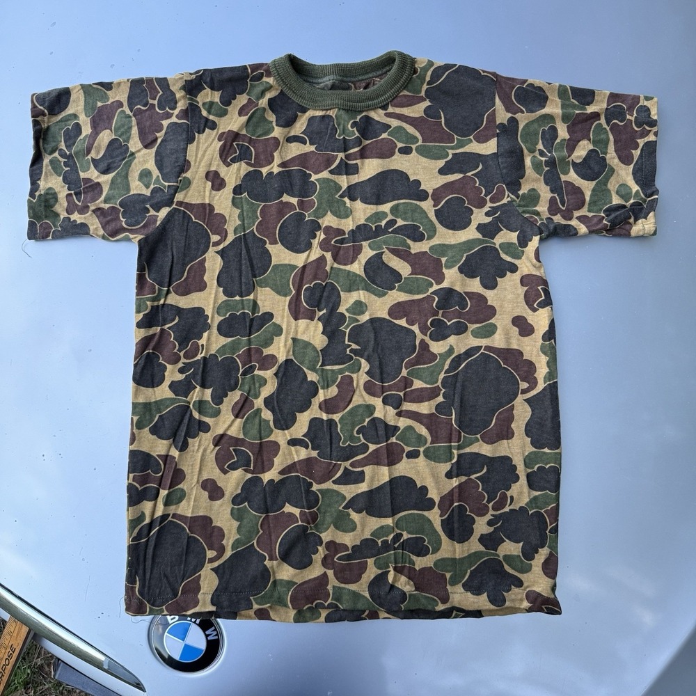 Vintage 70s Duck Camo SafTbak Raised Collar True Vintage T-shirt USA 19X26